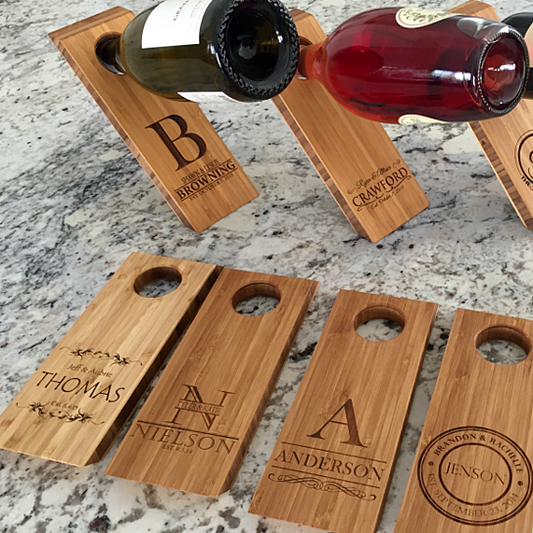 Porta botellas en madera personalizado grabado en láser.